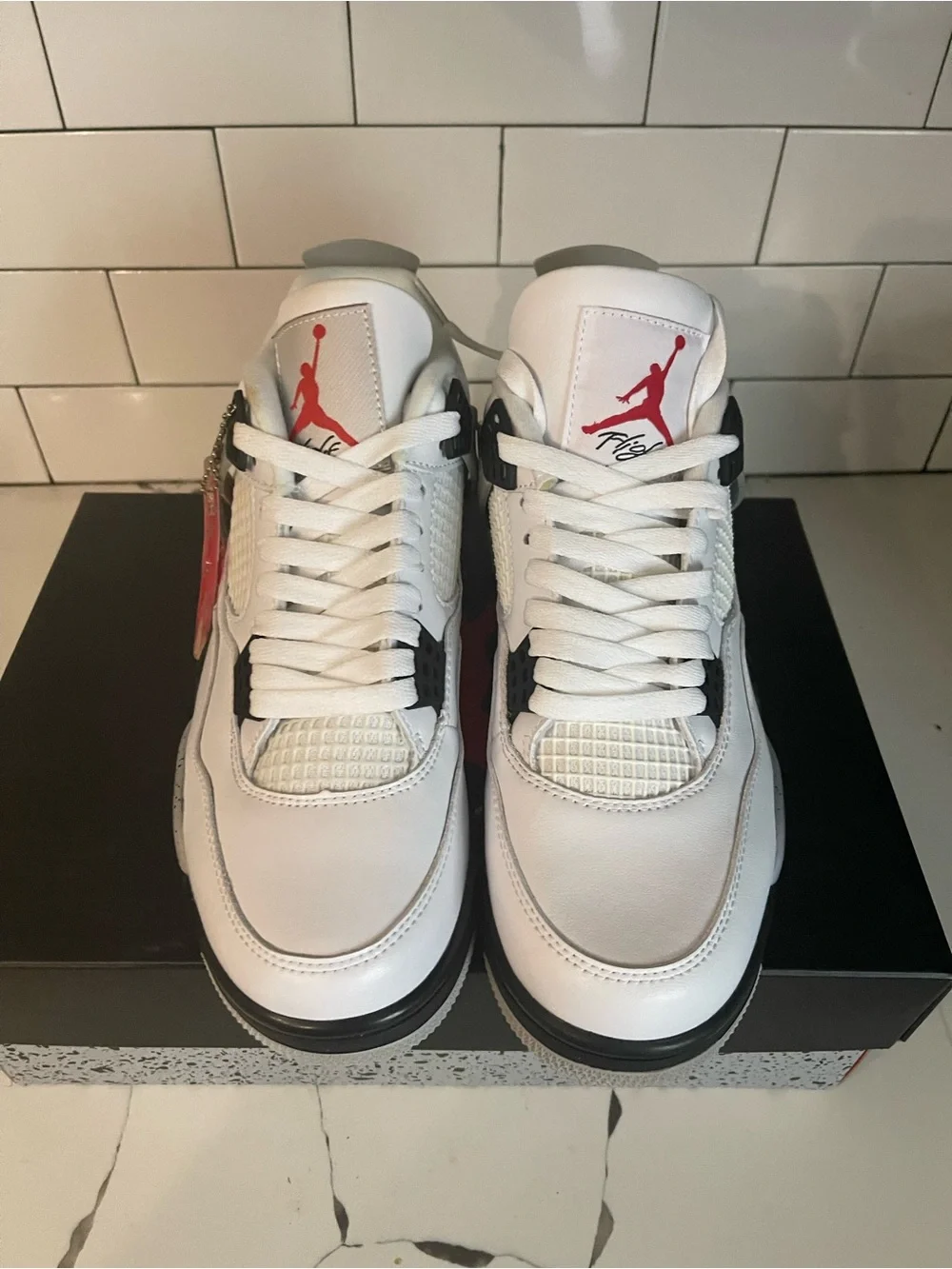 Men’s Retro 4 White Cement Size 8.